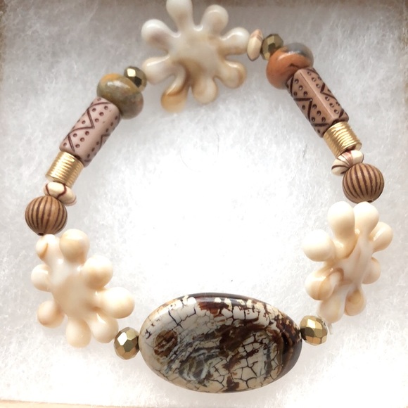 Stunning brown, gold & cream stretch bracelet w/Jasper stone - NEW in package - Picture 8 of 9